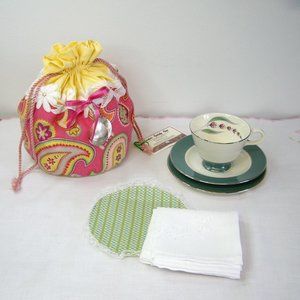 Pink Paisley Daisy Tea Cup Carrier Set + Earrings